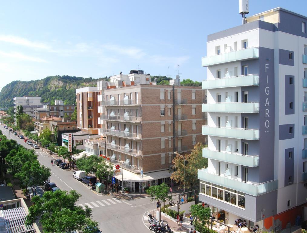 Amadei Hotel Figaro & Apartments Pesaro Exterior photo