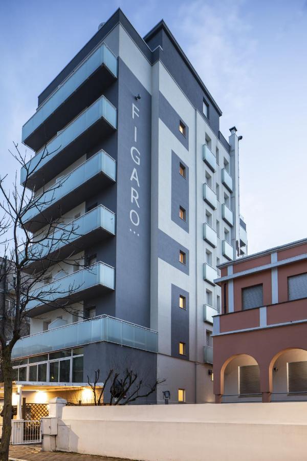 Amadei Hotel Figaro & Apartments Pesaro Exterior photo